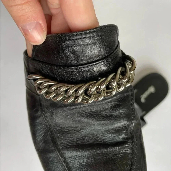 Rocco P Mules Black Leather Silver Chain Slip On Flats Womens Shoes 37.5 US 6.5 - Picture 3 of 6